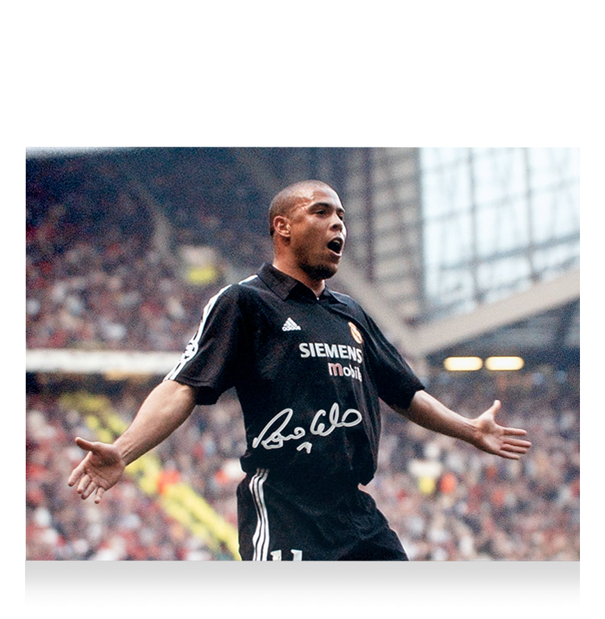 Photo Ronaldo Fenomeno Autografata Ronaldo Old Trafford Real Madrid Hat Trick  Autographed Signed Icons Autographed Photo Ronaldo Real Madrid  ICONS