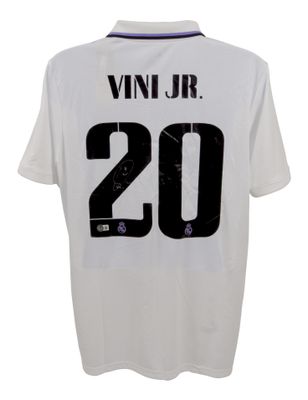 Camisola autografada de Vinicius Jr., número 20, do Real Madrid, época 2022/2023.  Camisola original do Real Madrid autografada por Vinicius Jr.  Autenticação: Holograma Beckett  Prazo de entrega: 10 a 20 dias.