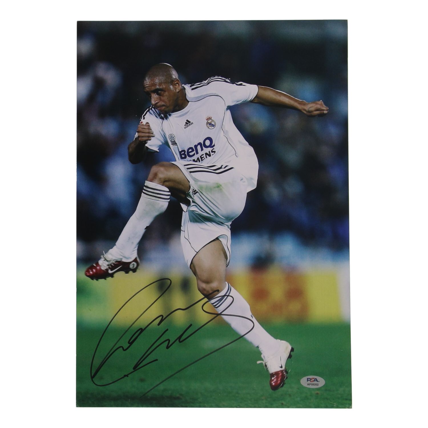 Roberto Carlos Real Madrid  Signed 11.25x16.25 Photo PSA Real Madrid Roberto Carlos