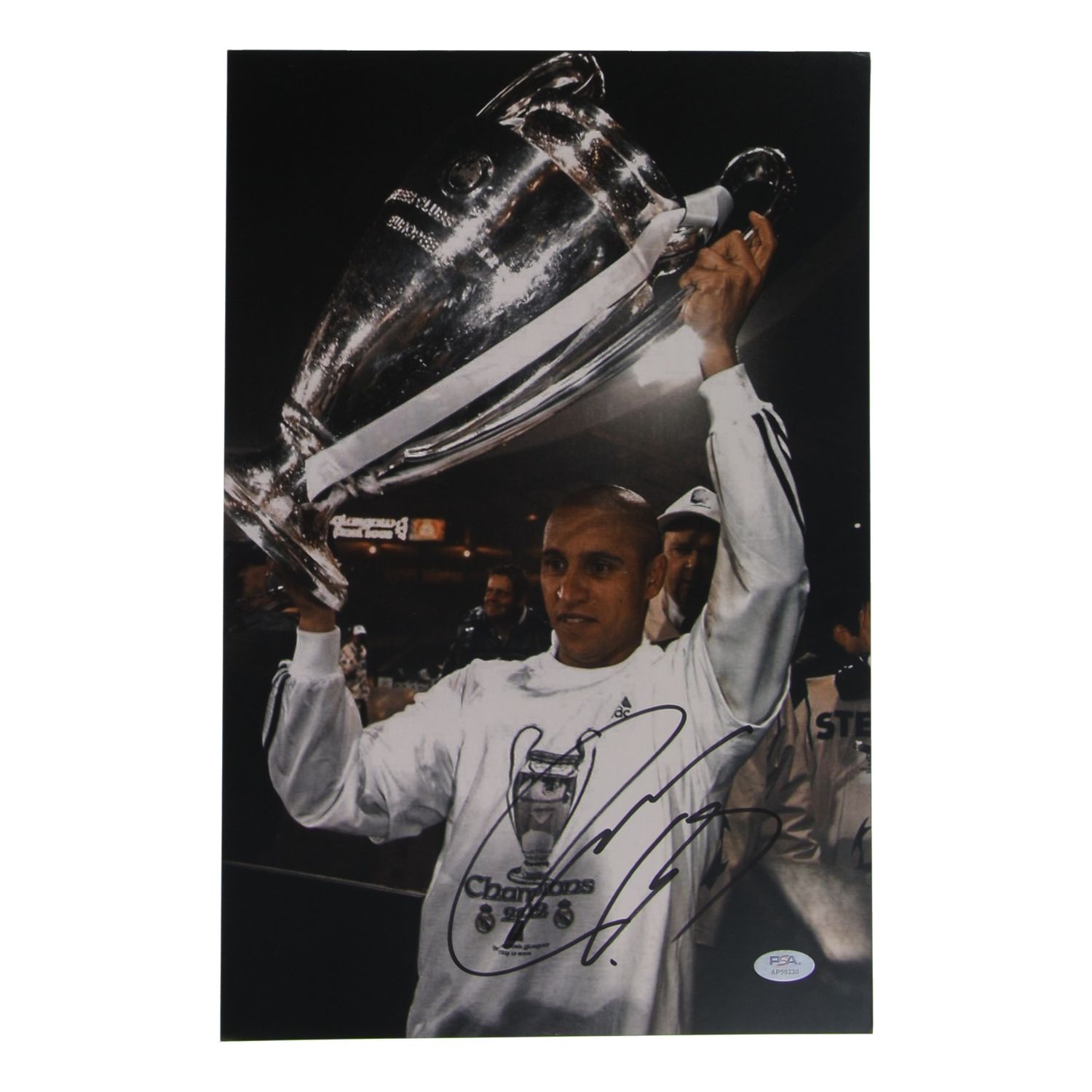 Roberto Carlos Real Madrid  Signed 11.25x16.25 Photo PSA Real Madrid Roberto Carlos