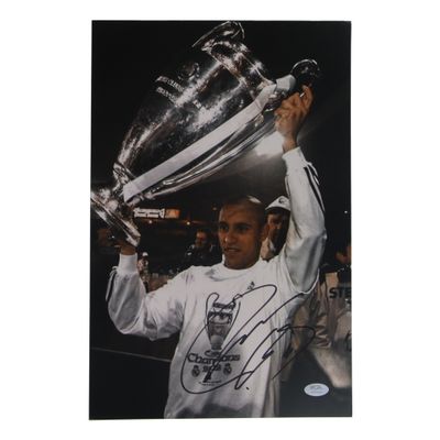 Roberto Carlos Real Madrid  Signed 11.25x16.25 Photo PSA Real Madrid Roberto Carlos