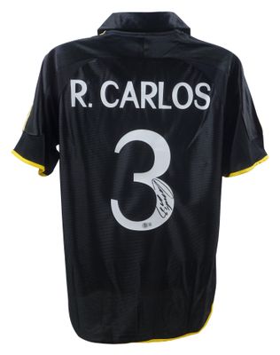 Camiseta Roberto Carlos 3 Real Madrid 1997-1998 Autografiada. Camiseta Real Madrid 97/98 Autografiada por Roberto Carlos. Camiseta Real Madrid 97-98 Autografiada.  Réplica de la camiseta Real Madrid 1997-1998 Autografiada por Roberto Carlos.  Autenti