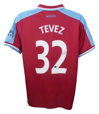 Camiseta del West Ham de Carlos Tevez, número 32, firmada y autografiada. Camiseta firmada del West Ham, temporada 2006-2007. Autógrafo de Tevez, número 32, West Ham, 2006-2007.  Réplica de la camiseta del West Ham firmada y autografiada por Carlos T
