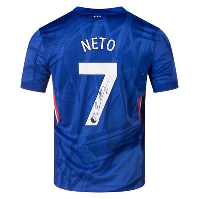 Camisola autografada de Neto Pedro nº 7 do Chelsea, época 25/26. Camisola autografada do Chelsea, assinada por Pedro Neto.  Camisola original do Chelsea autografada por Neto Pedro nº 7.  Autenticação: Holograma Beckett.  Prazo de entrega: 10 a 20 dia
