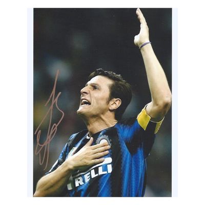 Inter, Javier Zanetti, foto autografiada, firmada por Zanetti, Inter, Scudetto de Italia, Inter, Javier Zanetti, foto autografiada, firmada por Zanetti, capitán, Zanetti, Inter.