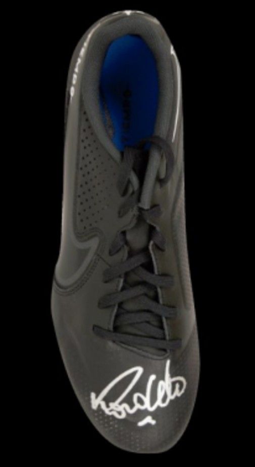 Ronaldos signierter Fußballschuh, das Phänomen des signierten Lima-Schuhs, das Ronaldo-Phänomen.  Authentifizierung: Beckett-Hologramm  Lieferzeit: 10–20 Tage. Nach Ihrer Bestellung erhalten Sie alle Details.