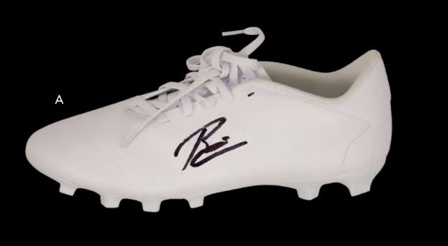 Rafael Leao autographed shoe LEAO autographed shoe Boot Leao Authentication: Beckett Hologram Actual delivery time: 10-20 days.