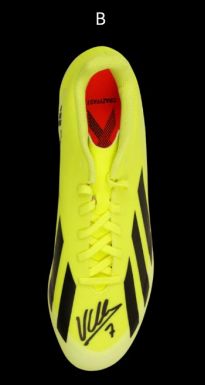 David Villa autographed shoe VILLA autographed shoe Boot Villa  Authentication: Beckett Hologram   Actual delivery time: 10-20 days.