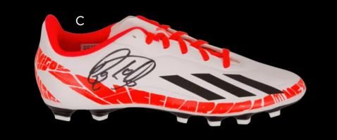 Raphinha autographed shoe RAPHINHA autographed shoe Boot Raphinha  Authentication: Beckett Hologram   Actual delivery time: 10-20 days.