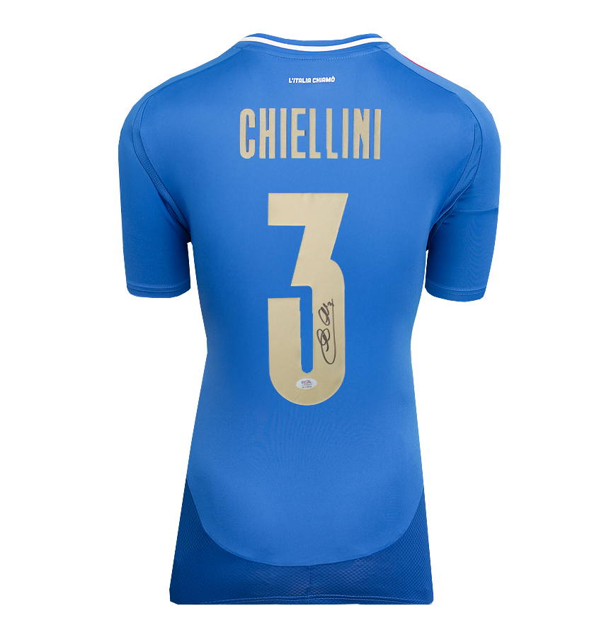 Maglia da casa dell'Italia 2024-25 di Giorgio Chiellini, autografata sul retro. Autografo CHIELLINI SIGNED Shirt ICONS​ ​ Autenticazione: Ologramma ICONS  Tempi di consegna effettivi: 10-20 giorni. Una volta effettuato l'ordine, riceverai tutte le in