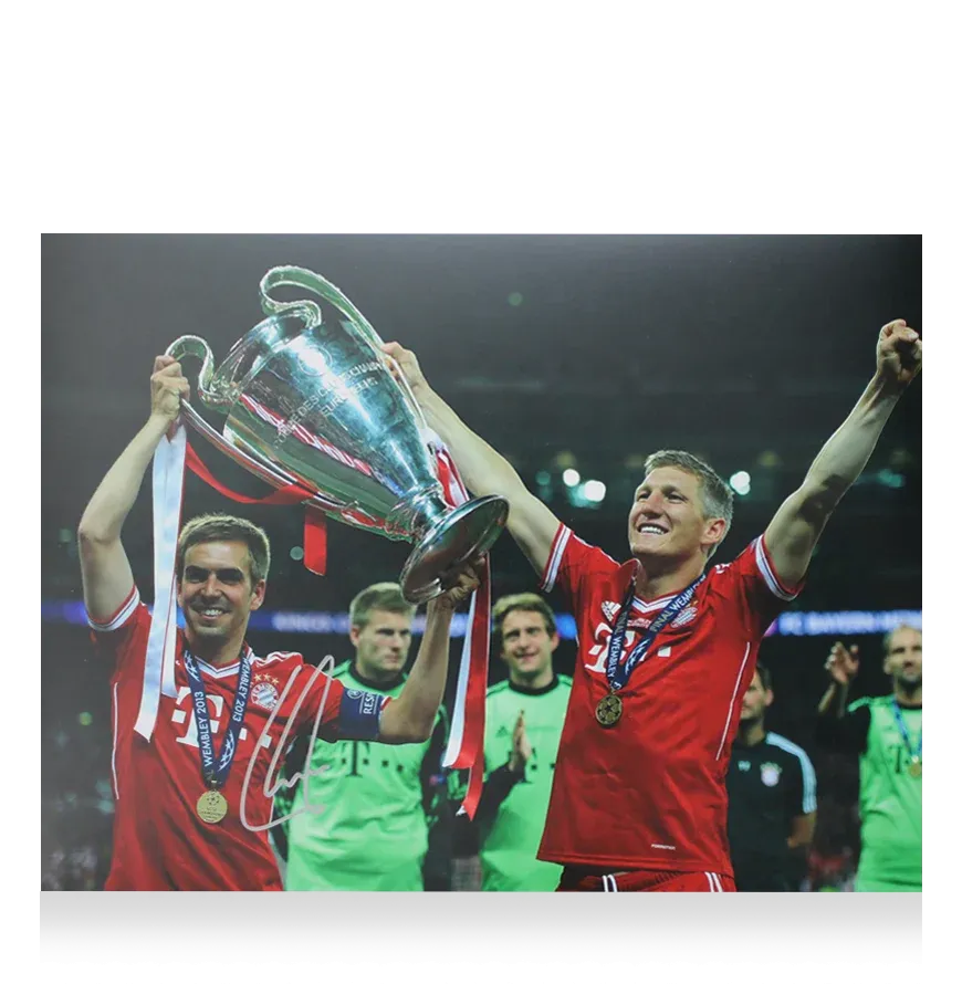 Philipp Lahm Signed FC Bayern Munich Photo: UEFA Champions League Winner Signed Icons Autographed LAHM   ICONS Signed Autograph Lahm