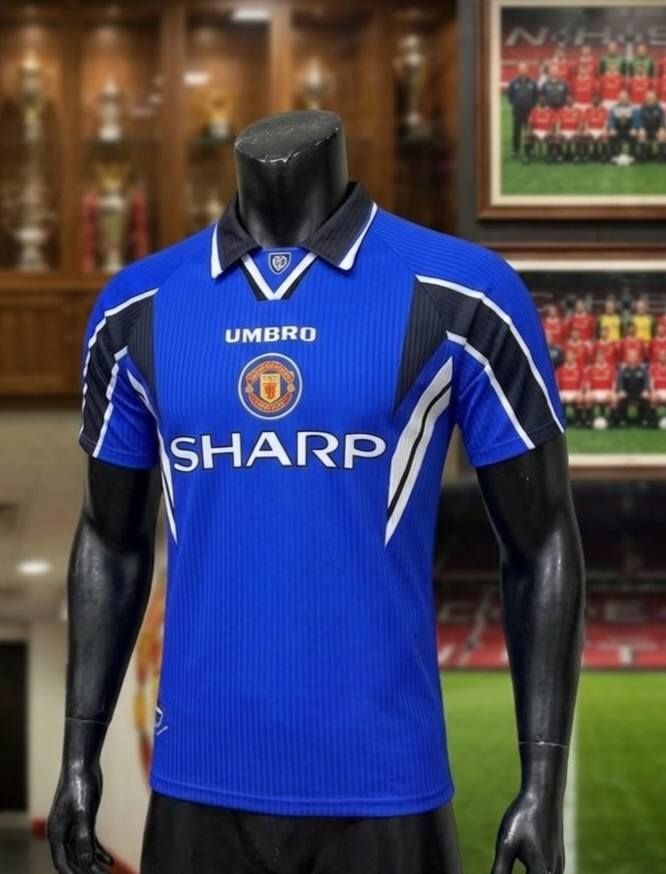 Manchester United 1996 1998   Retro