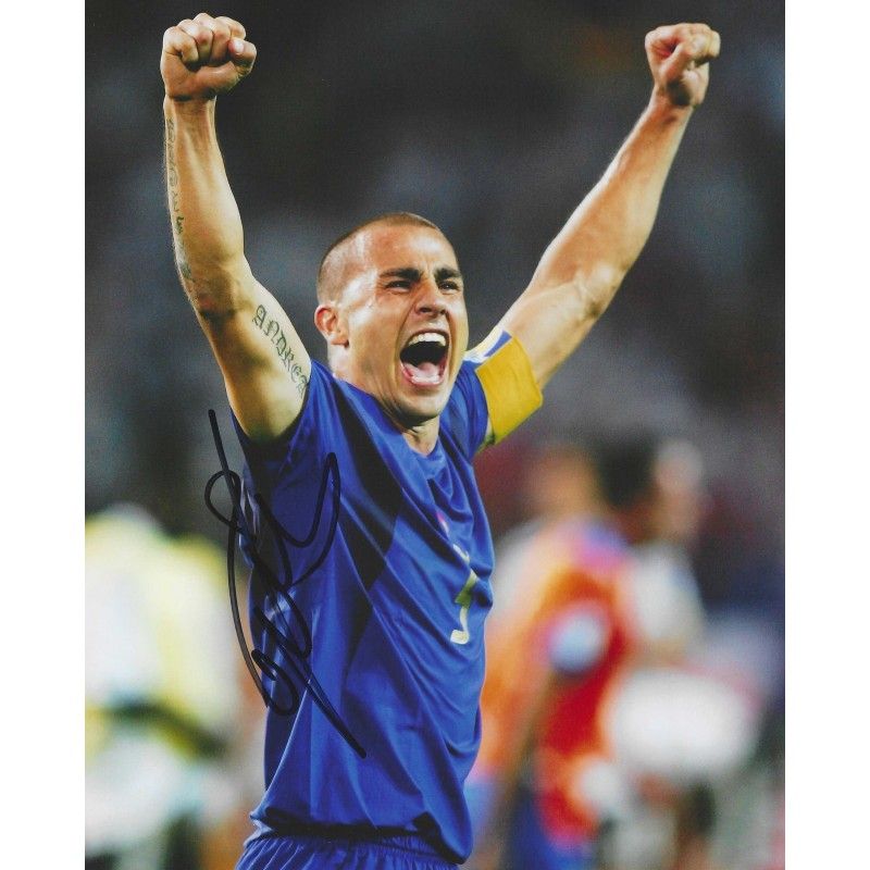Italy Fabio Cannavaro  autograph  Signed photo 8x10 inch. Autographed Signed Italy Cannavaro Autographed CANNAVARO