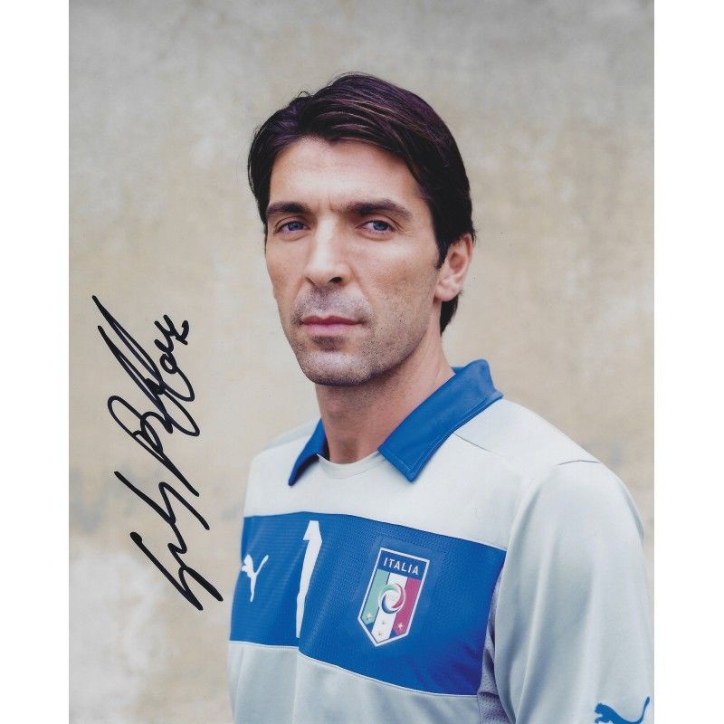 Gianluigi Buffon Italy  Photo Signed Autograph Autographed  Buffon  Photo Autographed Signed Autographed Gianluigi Buffon  Photo Italy