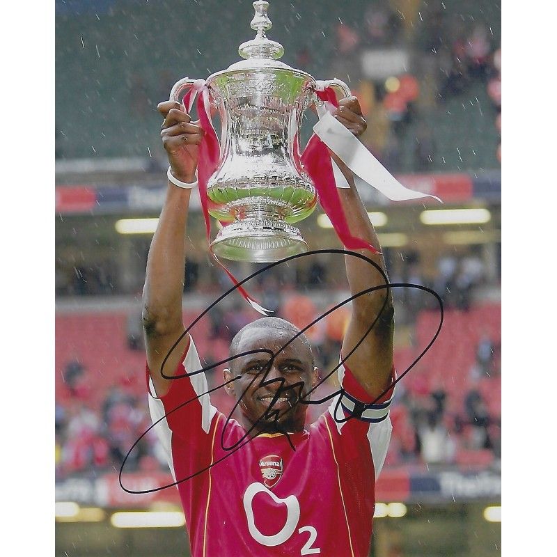 ARSENAL Patrick Vieira autograph  Signed photo 8x10 inch. Autographed Signed Arsenal Gunners  Vieira Autographed VIEIRA