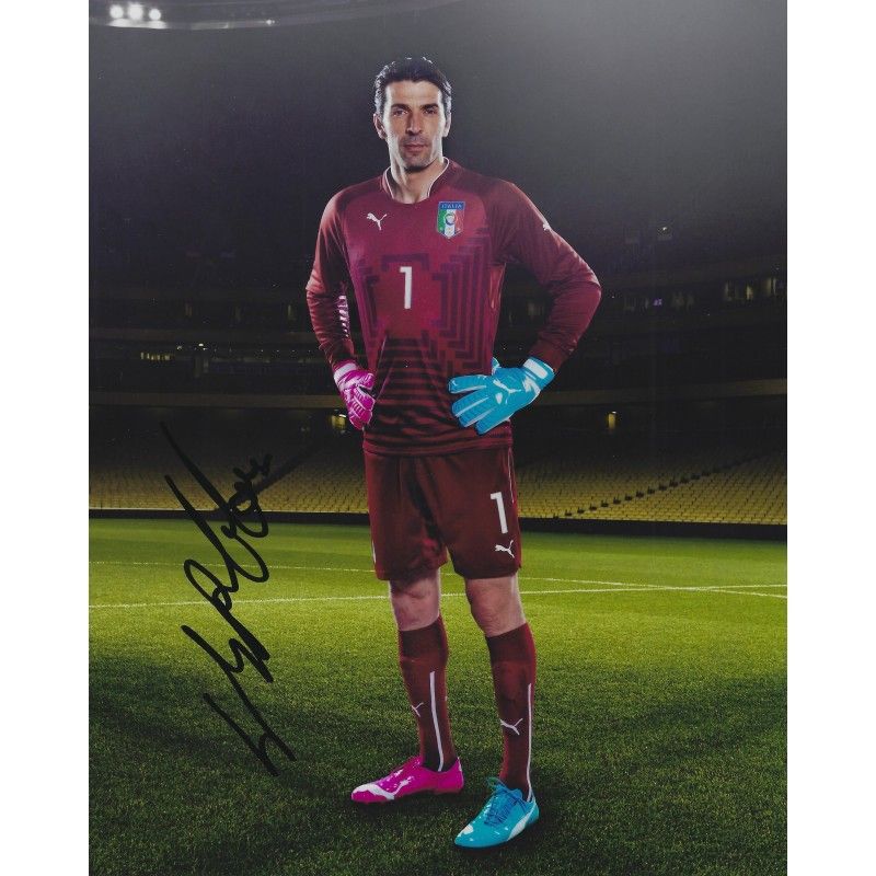 Gianluigi Buffon Italy  Photo Signed Autograph Autographed  Buffon  Photo Autographed Signed Autographed Gianluigi Buffon  Photo Italy