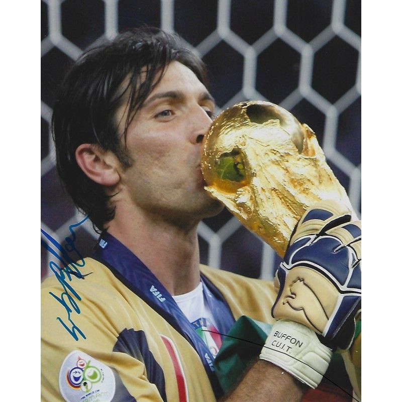Gianluigi Buffon Italy  Photo Signed Autograph Autographed  Buffon  Photo Autographed Signed Autographed Gianluigi Buffon  Photo Italy