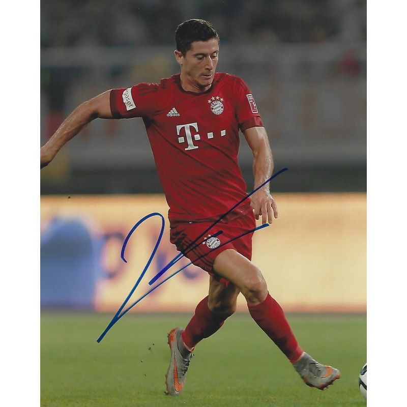 Robert LEWANDOWSKI Bayer Munich autograph  Signed photo 8x10 inch. Autographed Signed Robert LEWANDOWSKI  Autographed  Bayer Munich