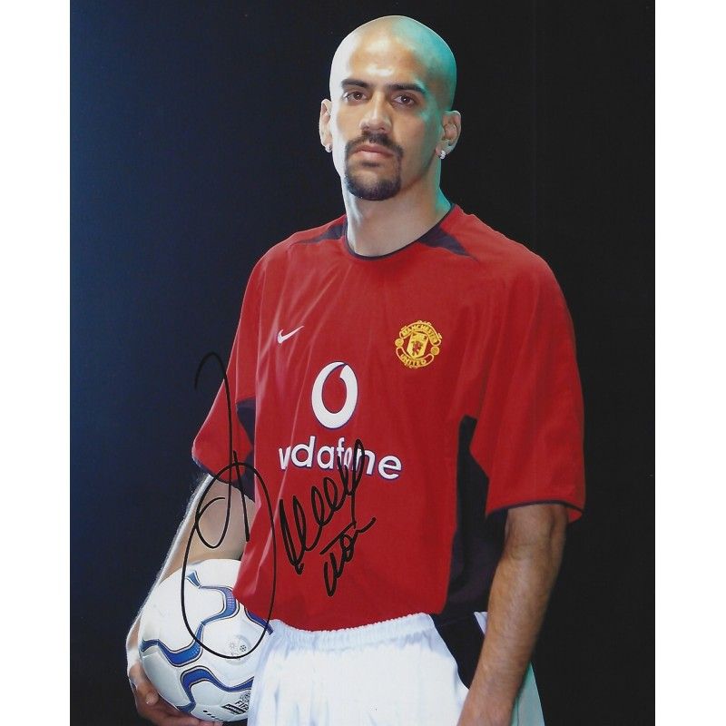Manchester United   Juan Sebastian VERON   autograph  Signed photo 8x10 inch. Autographed Signed Man Utd  Juan Sebastian VERON   Autographed Veron Juan