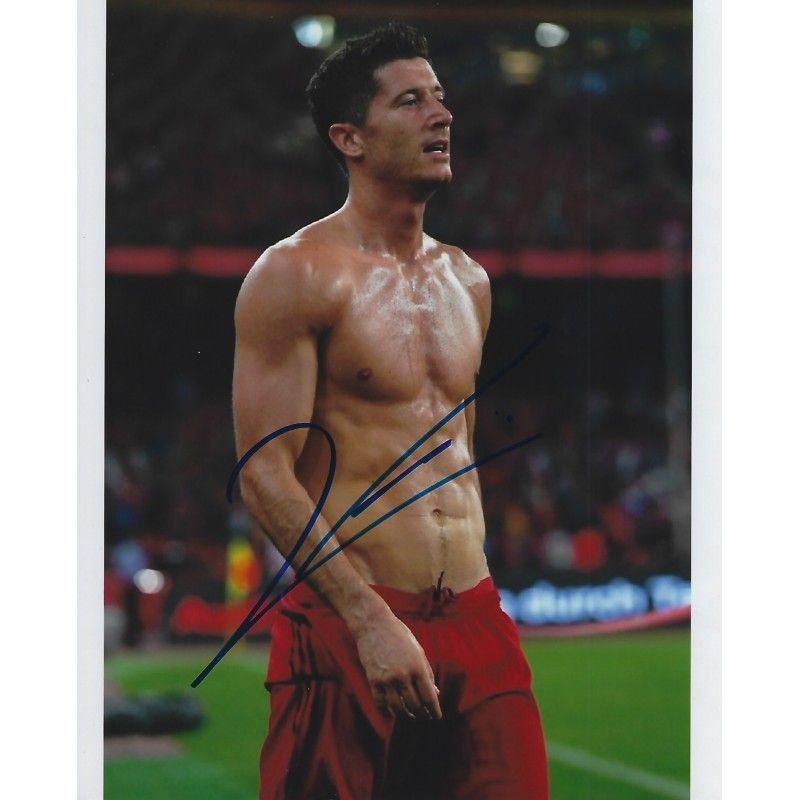 Robert LEWANDOWSKI Bayer Munich autograph  Signed photo 8x10 inch. Autographed Signed Robert LEWANDOWSKI  Autographed  Bayer Munich