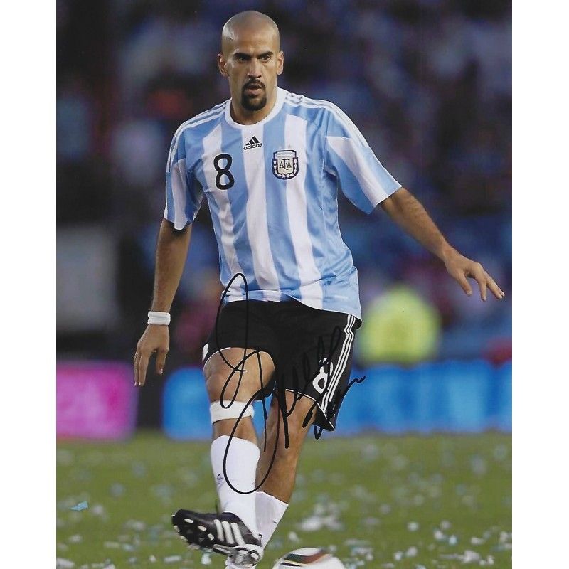 ARGENTINA  Juan Sebastian VERON   autograph  Signed photo 8x10 inch. Autographed Signed Argentina Juan Sebastian VERON   Autographed Veron Juan