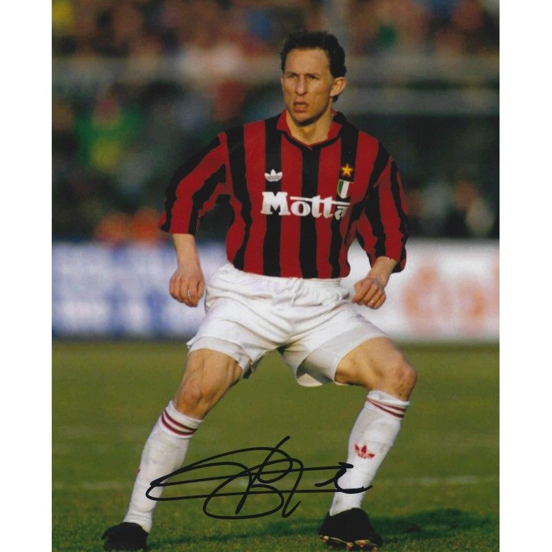 Fotografía autografiada de Milan Jean Pierre Papin, 8x10 pulgadas. Autografiada por MILAN PAPIN. Autografiada por Papin Pierre.