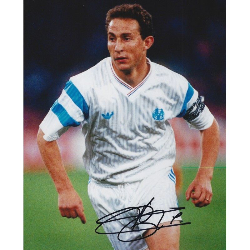 Fotografía autografiada de Jean Pierre Papin del Olympique de Marsella, tamaño 8x10 pulgadas. Autografiada por Papin del Olympique de Marsella.  Autenticación: SIGNATURE COLLECTION  Tiempo de entrega estimado: 10-20 días.  Una vez realizado el pedido