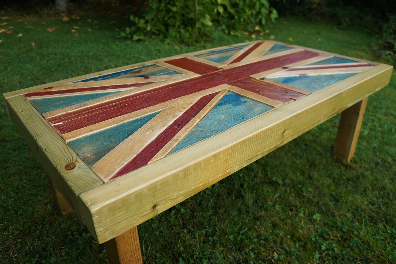 Union Jack Coffee Table For Garden Or Home