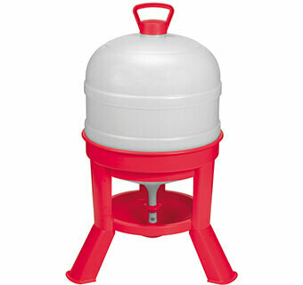 Miller MFG Poultry Waterer with Plastic Dome - 8 Gallon