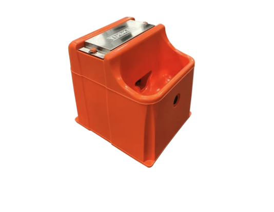 Tusker Single Electric Waterer Heated VS15E