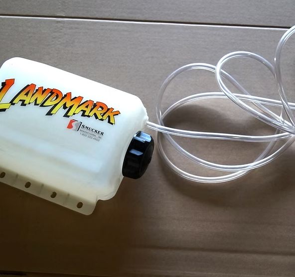 Smucker LM6101 1-Gallon Tank Assembly — Durable Foam Marker Replacement Tank