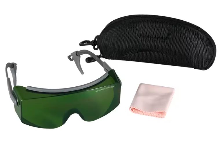 Laser safety glasses