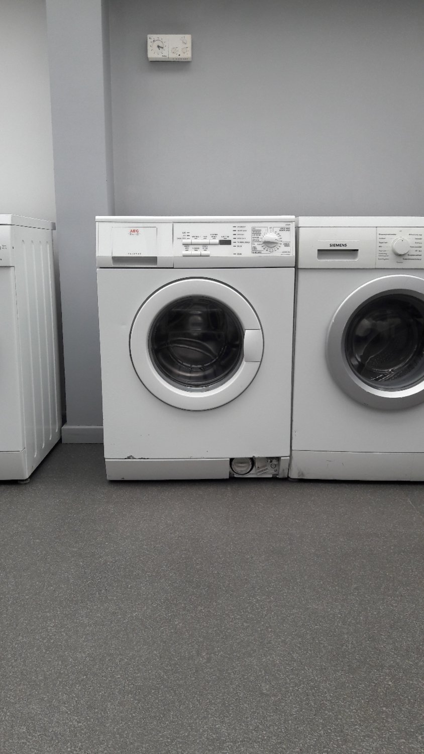 Gereviseerde wasmachine AEG 63600 5kg 1300t