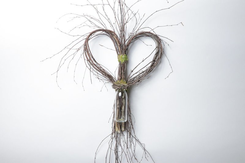 Birch Heart With Vase Case of 6