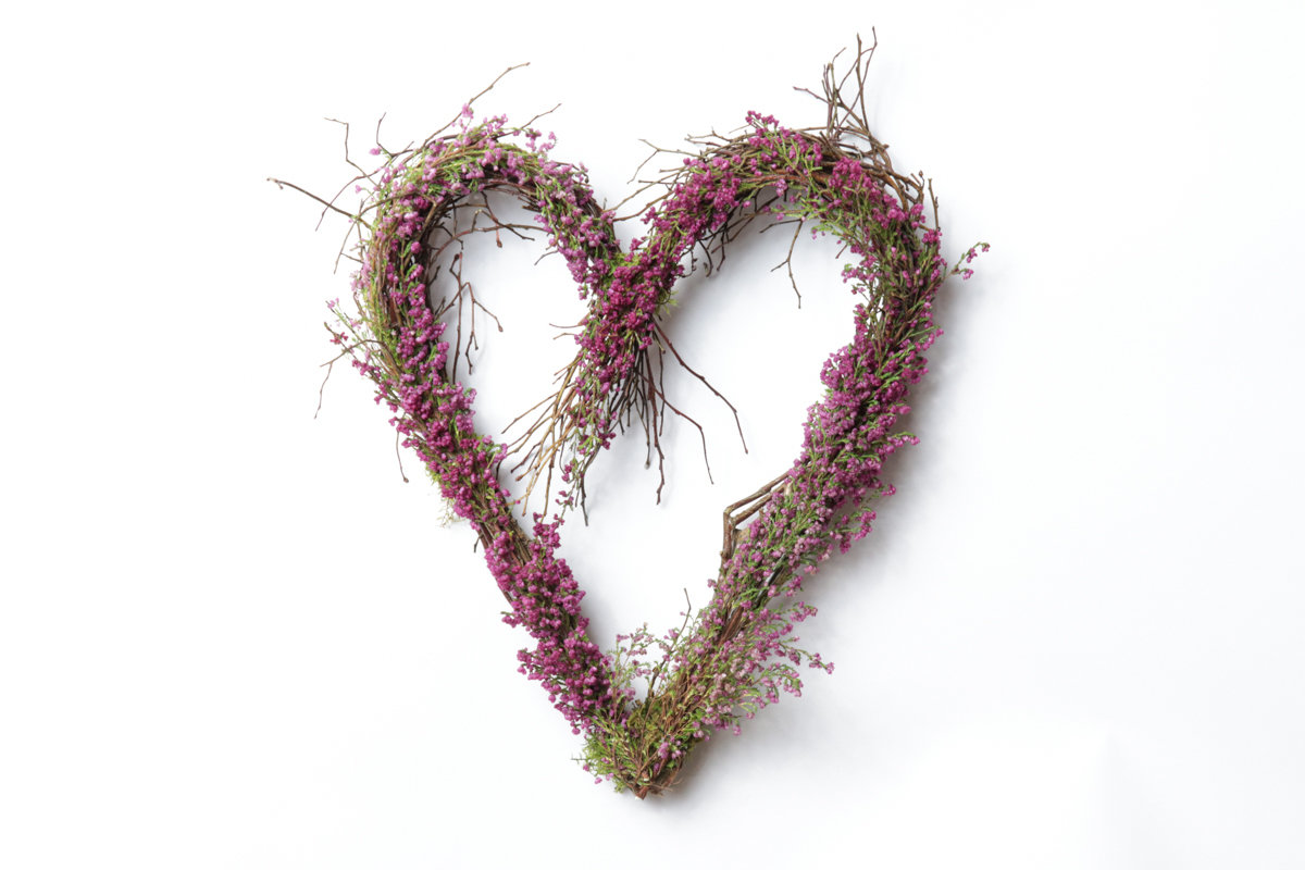 Medium Heather/Blueberry Heart Wreath Case of 6