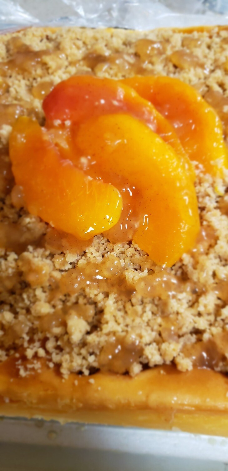 Peach Cobbler Cheesecake