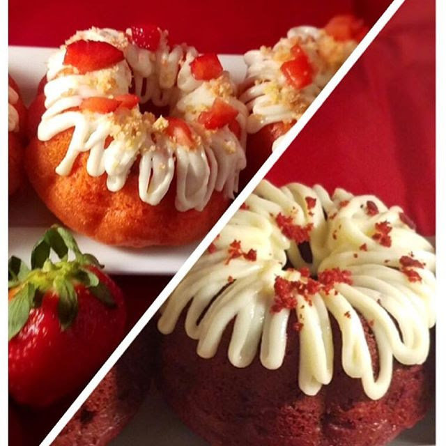 Mini Strawberry Bundt Cakes