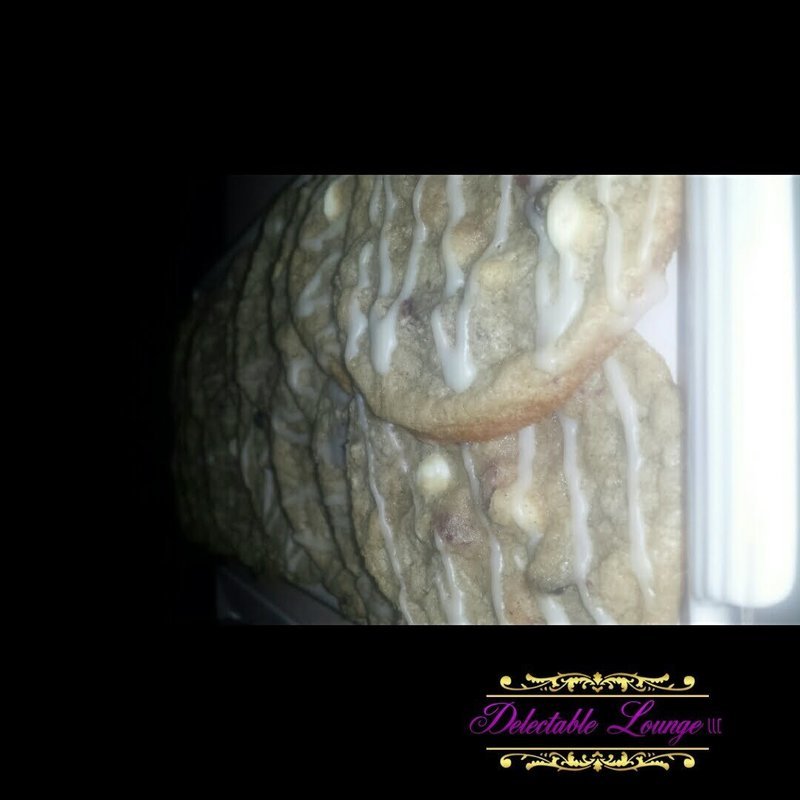 Oatmeal Cookies with Cranberries and White Chocolate