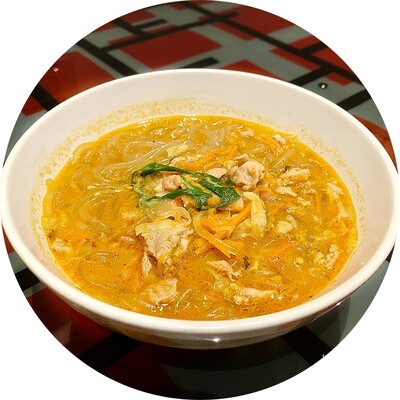 Satay Chicken Noodle Soup (16oz)