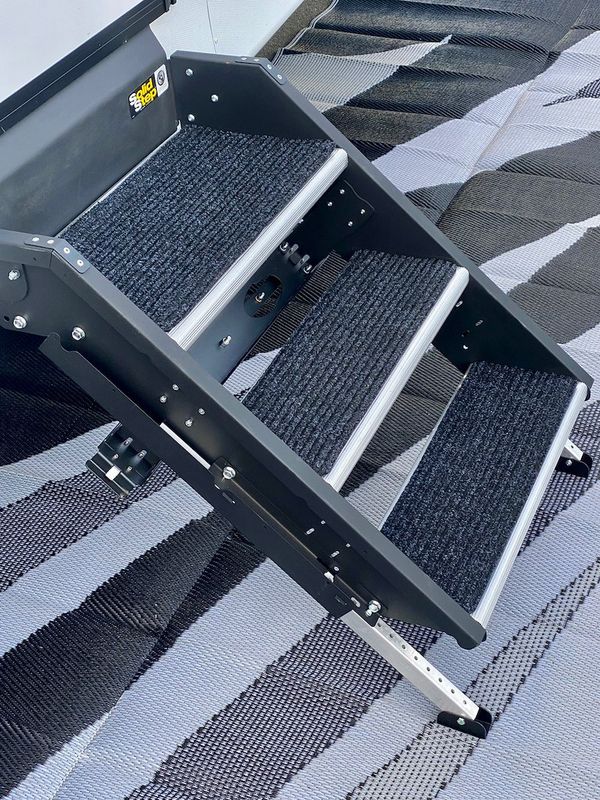 Trailersphere RUM237 Entry Step Rug; Fits Outdoor RV Solid Steps; 23 Inch Width