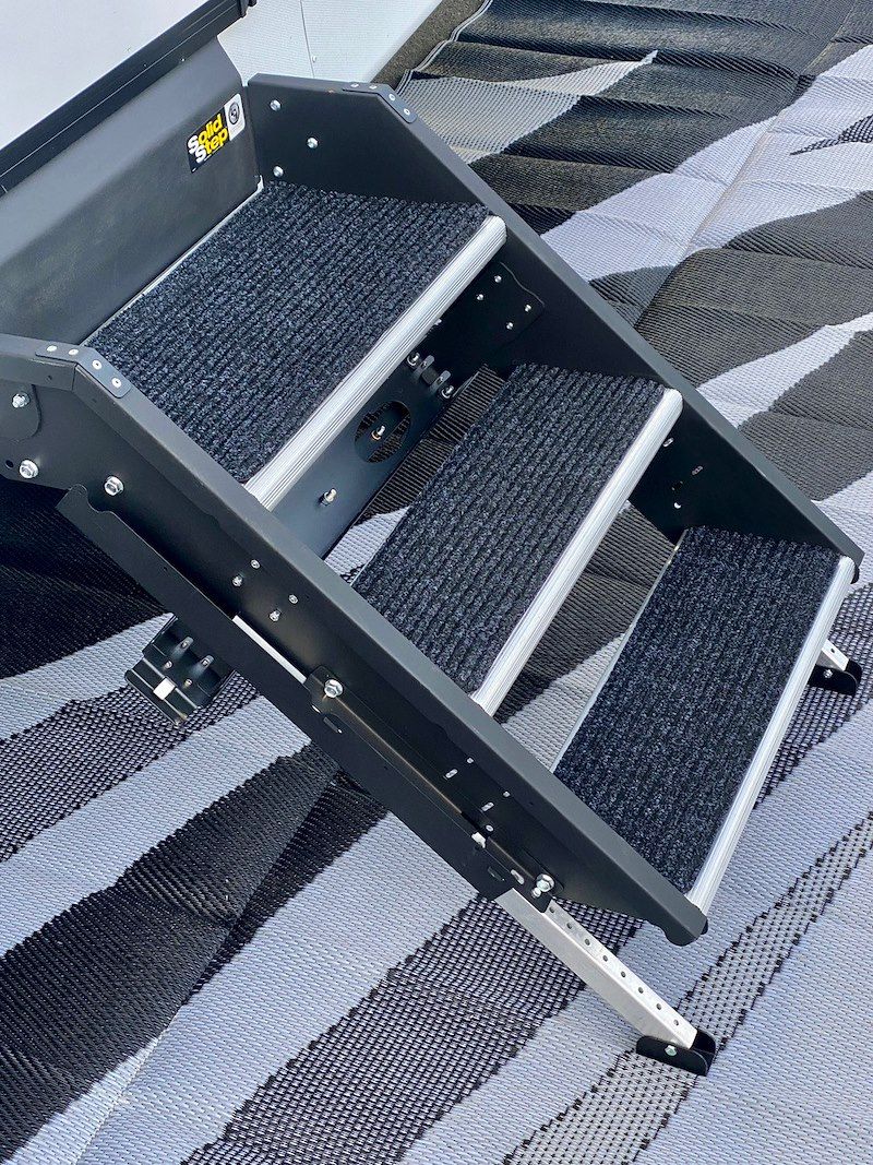 Trailersphere RUL2475 Entry Step Rug; Fits Outdoor RV Solid Steps; 24 Inch Width