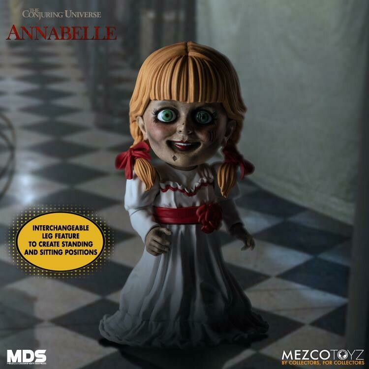 MEZCO DESIGNER SERIES: The Conjuring Universe Annabelle