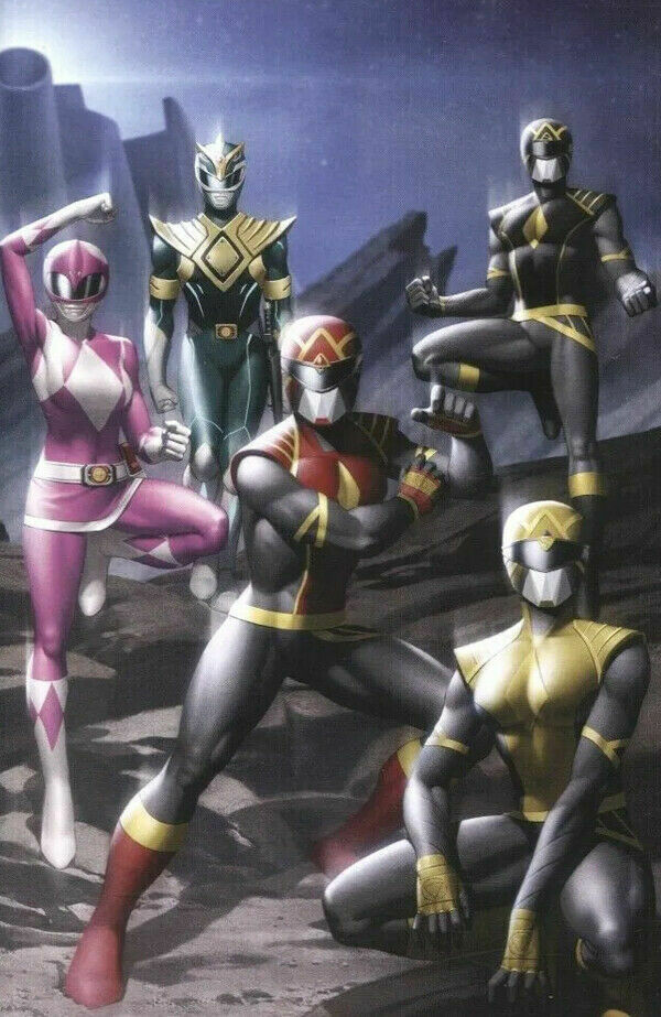 POWER RANGERS #1 ONE PER STORE WRAP AROUND COVER
BOOM! STUDIOS COMICS
(11th November 2020)