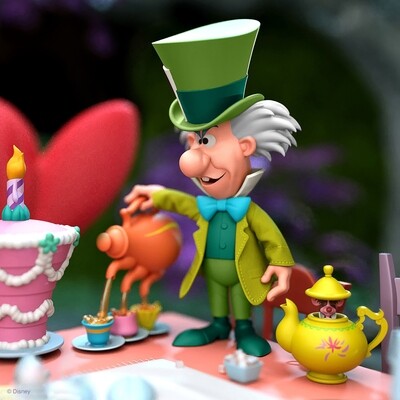 Super7 - Disney Classic Animation ULTIMATES! Wave 2 - The Tea Time Mad Hatter (Alice in Wonderland)