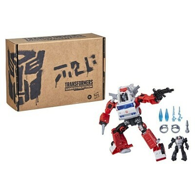 Transformers Generations Selects WFC-GS26 Artfire & Nightstick Voyager Class