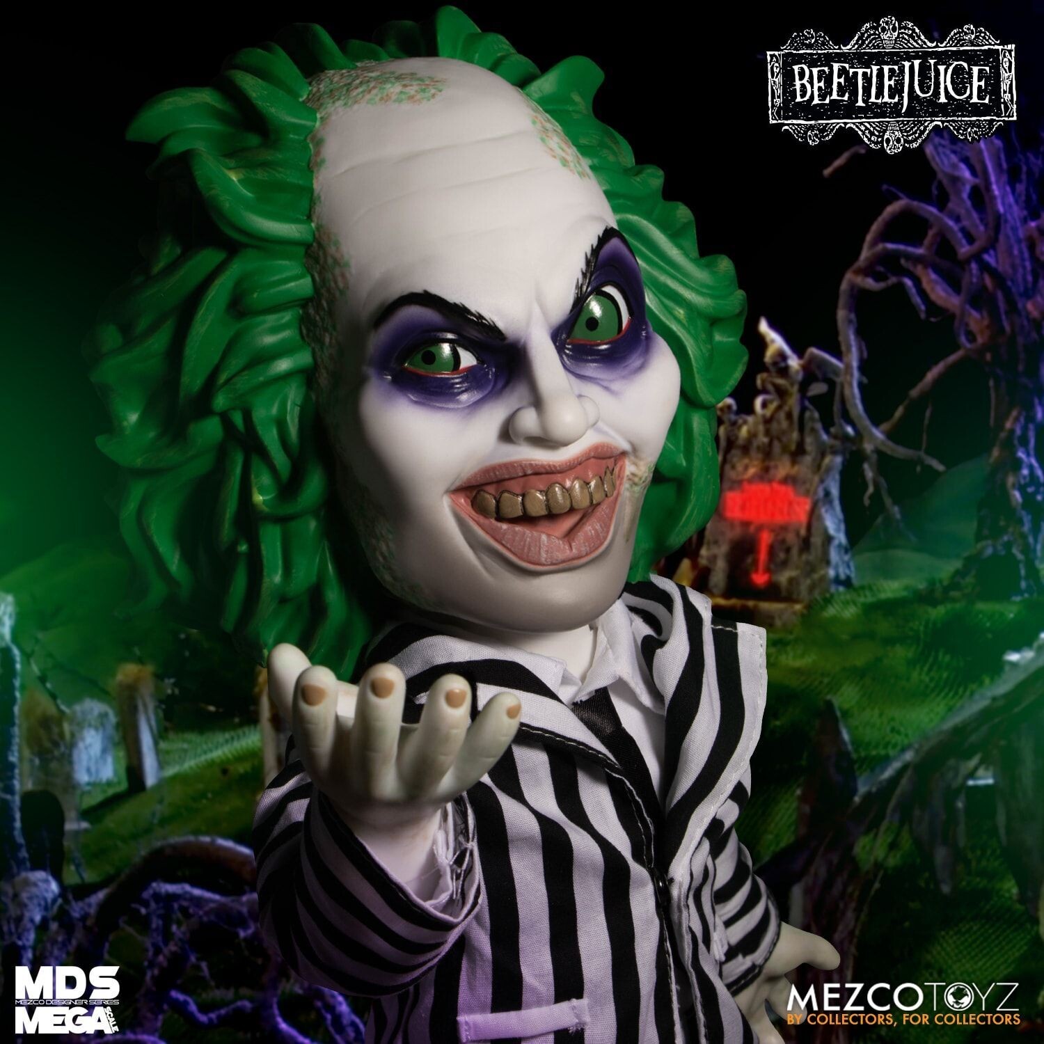 MEZCO MEGA SCALE: TALKING BEETLEJUICE 15" FIGURE