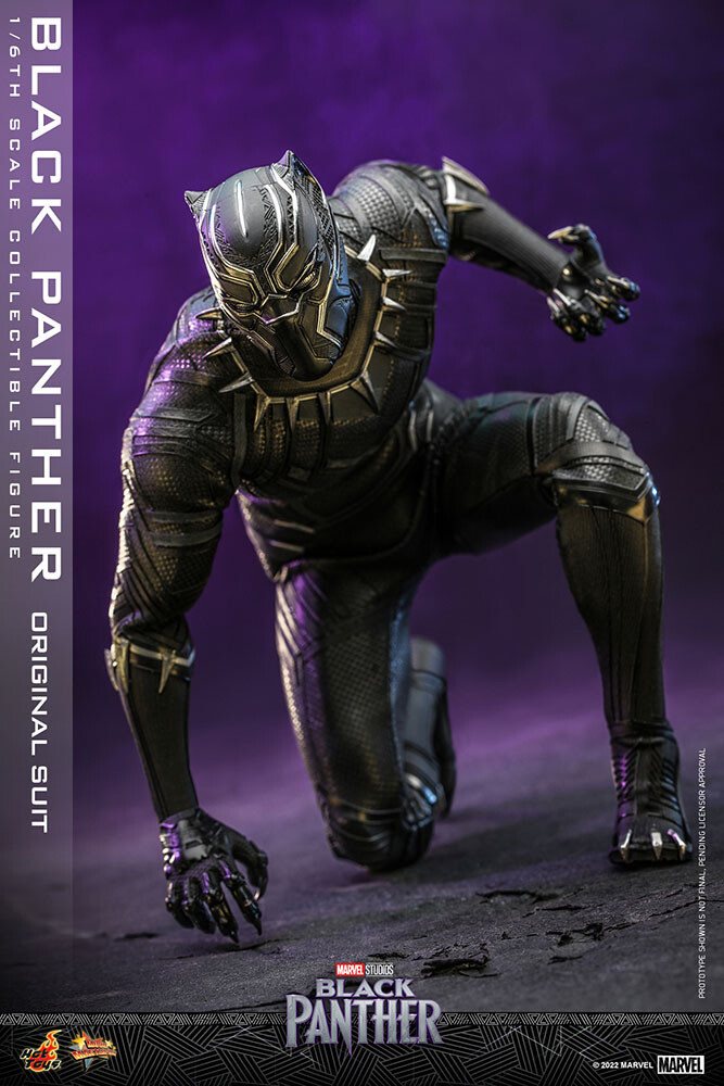 **PRE ORDER** Hot Toys Black Panther (Original Suit) 1/6 Scale Action Figure