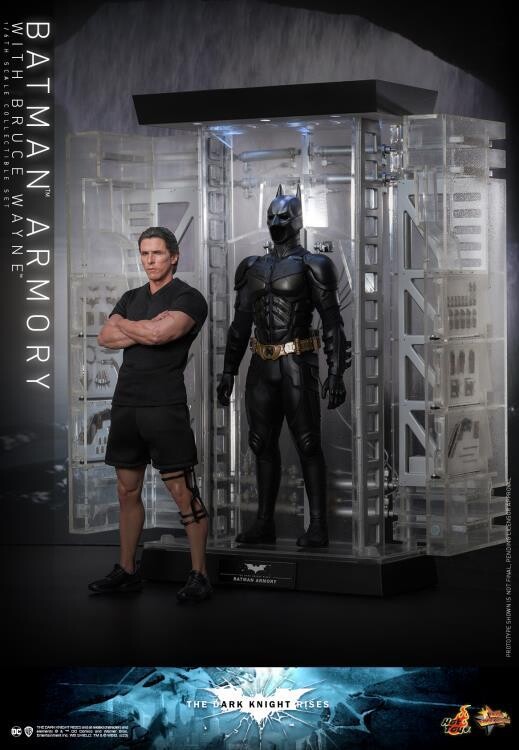Hot Toys Dark Knight Rises Bruce Wayne and Batman Armory 1/6 Figure Deluxe Set