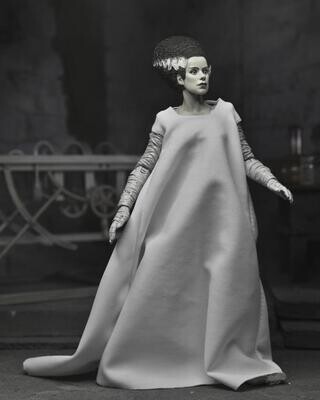 NECA Ultimate 7" Scale Universal Monsters Bride of Frankenstein (BLACK & WHITE VER)