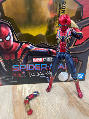 **BROKEN ARM** Bandai S.H. Figuarts Spider-Man: No Way Home Iron Spider-Man Action Figure
